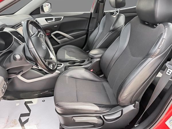 2013 Hyundai Veloster BASE-13