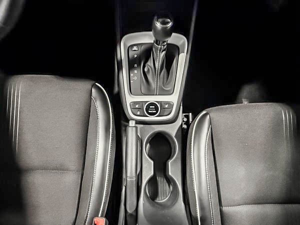 Hyundai Venue ULTIMATE DENIM 2022-23