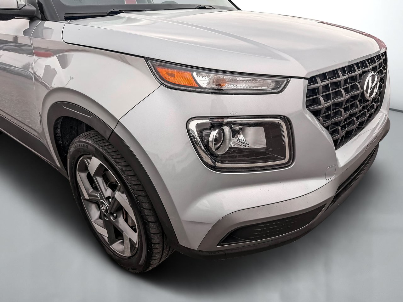 2022 Hyundai Venue TREND-8