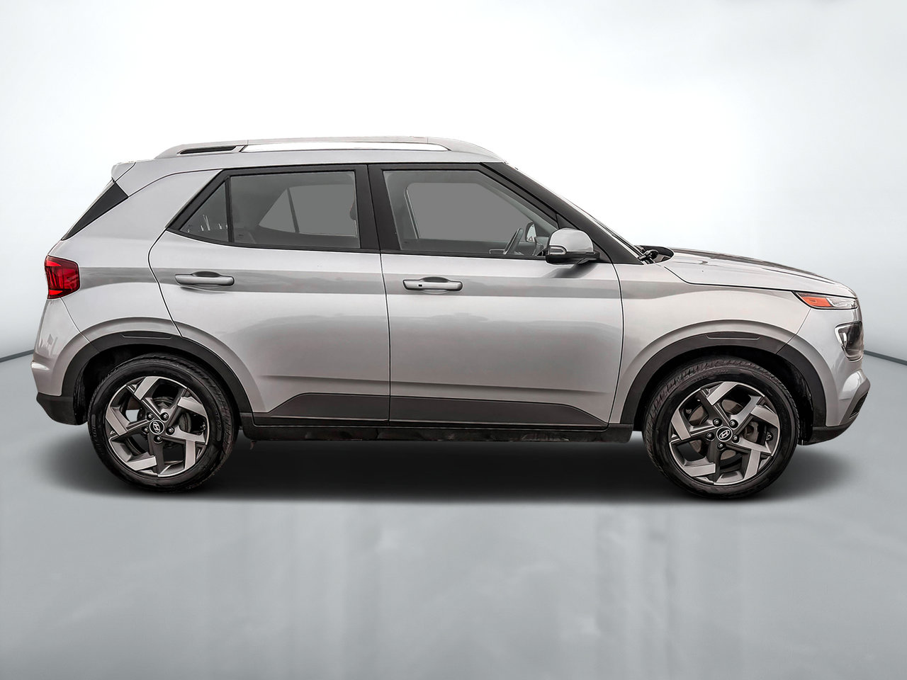 2022 Hyundai Venue TREND-7