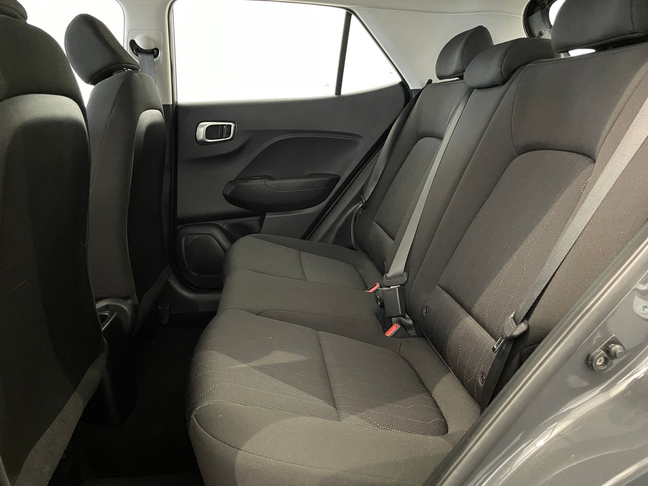 2023 Hyundai Venue Essential-20