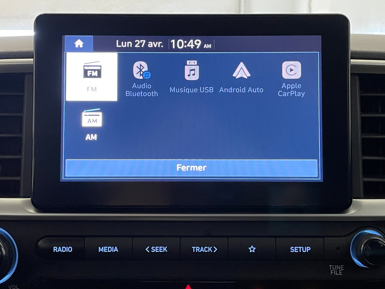 2023 Hyundai Venue Essential-16