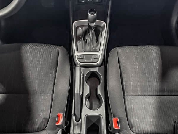 2024 Hyundai Venue ESSENTIAL-22