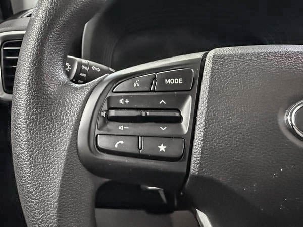 2024 Hyundai Venue ESSENTIAL-14
