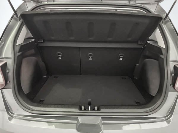 2026 Hyundai Venue Preferred-24