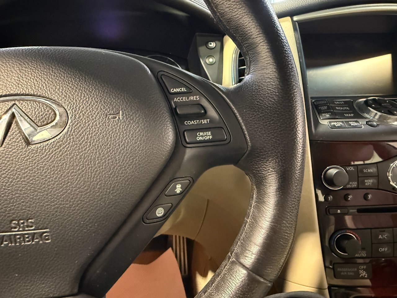 Infiniti QX50 LUXURY 2017-16