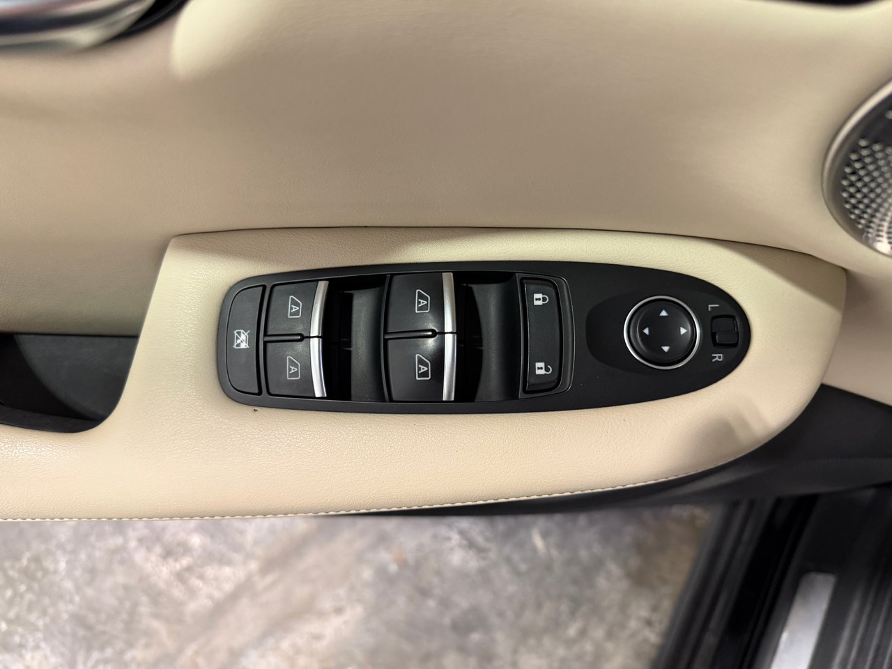 Infiniti QX50 Essential 2019-12
