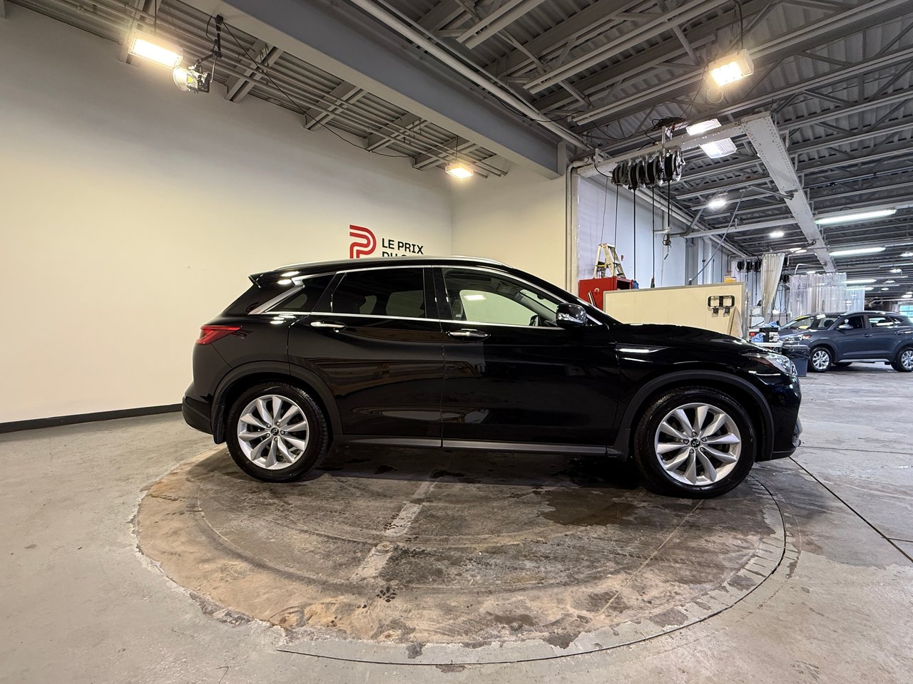 Infiniti QX50 Essential 2019-1