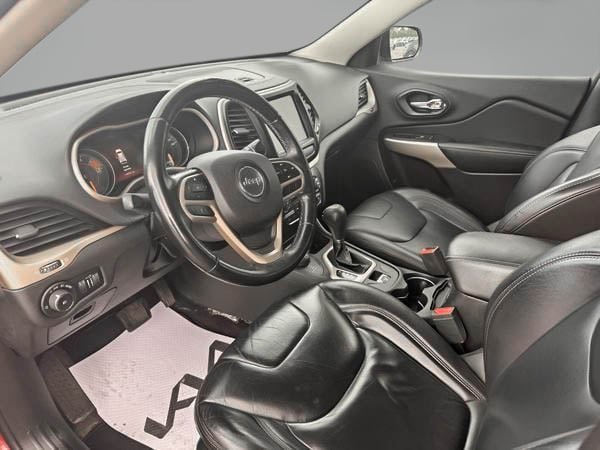 Jeep Cherokee LIMITED AWD 3.2L 2017-15