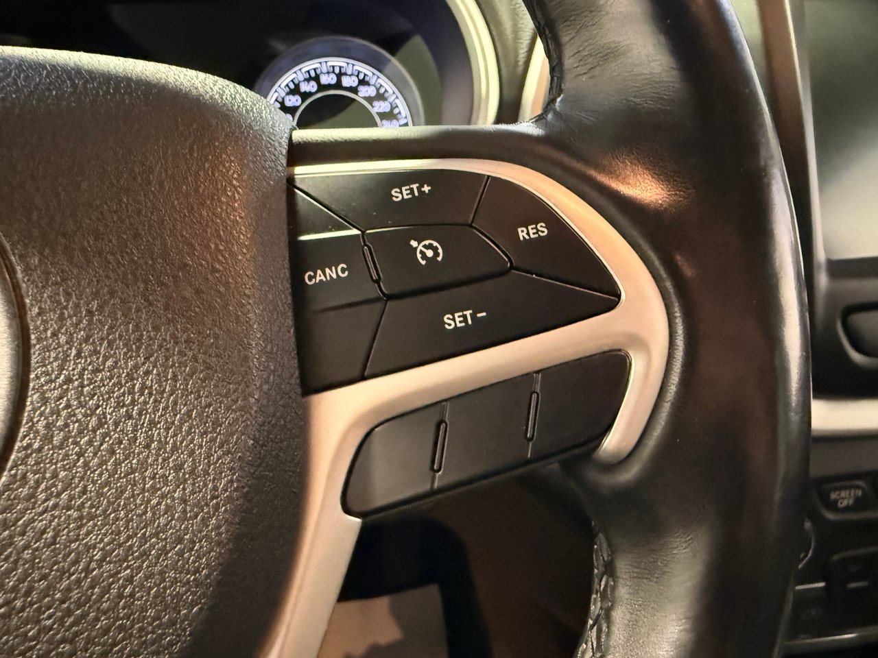 2018 Jeep Cherokee TRAILHAWK-15