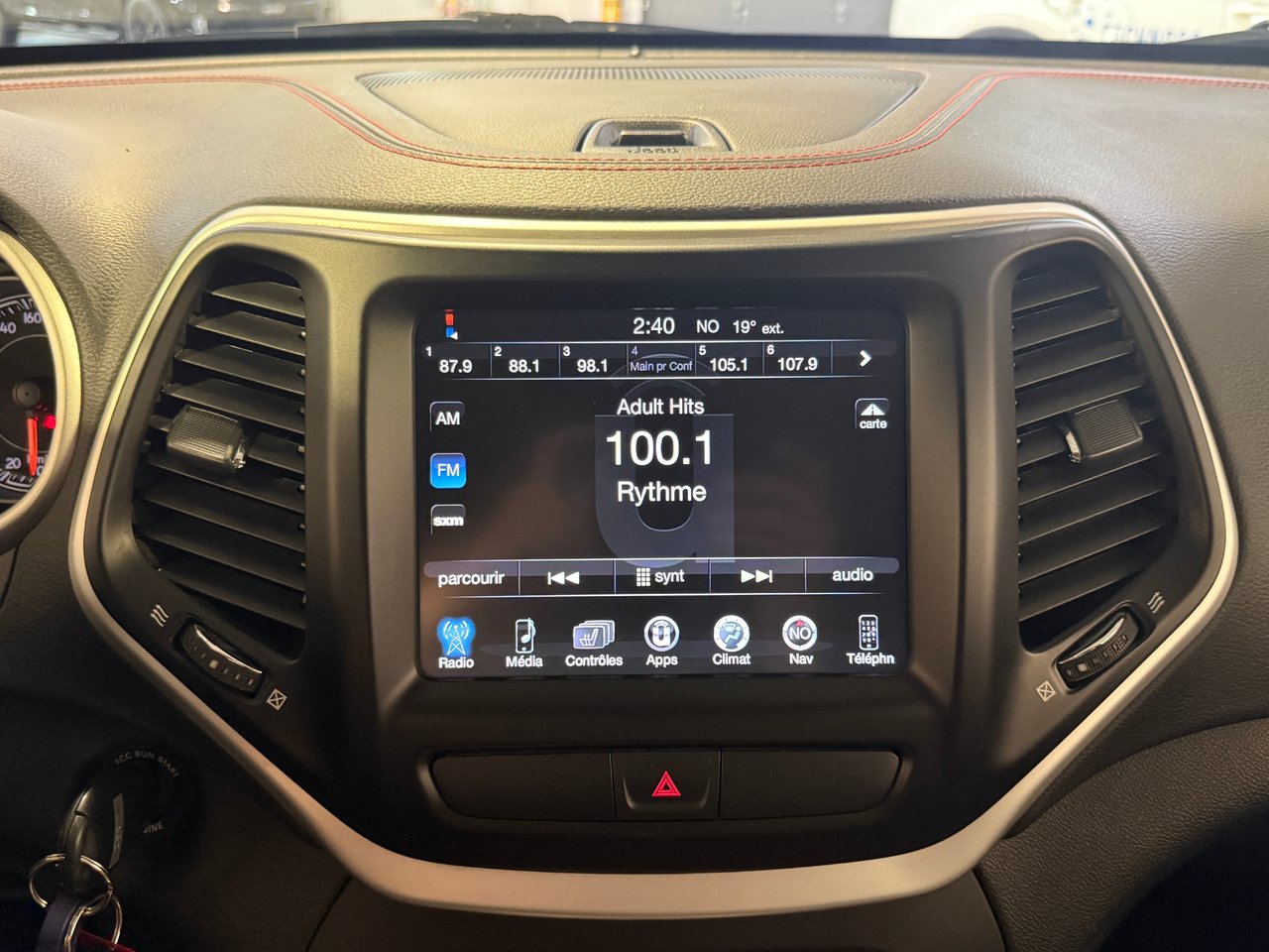2018 Jeep Cherokee TRAILHAWK-19