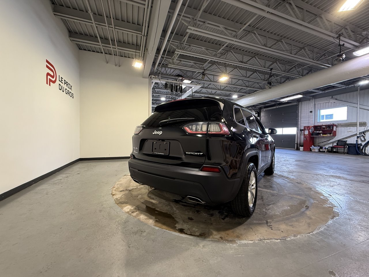 2021 Jeep Cherokee SPORT-2