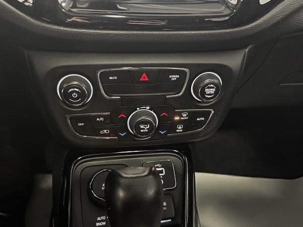 2018 Jeep Compass Limited-20