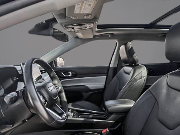 2022 Jeep Compass LIMITED-10