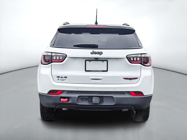 2026 Jeep Compass TRAILHAWK-3