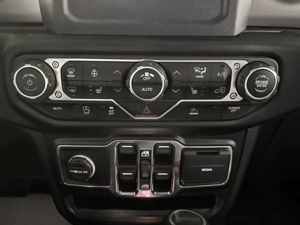 Jeep Gladiator High Altitude 2021-20