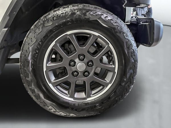 Jeep Gladiator High Altitude 2021-9