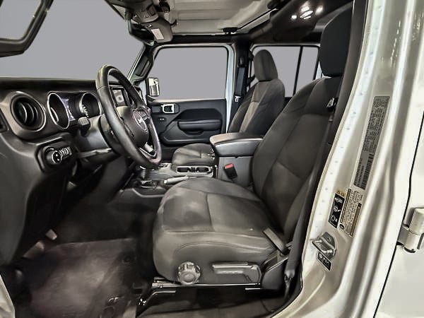 2022 Jeep Gladiator WILLYS-11