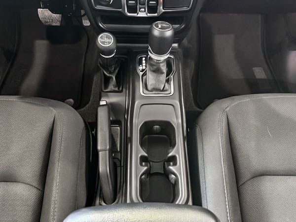 2023 Jeep Gladiator SPORT S-21