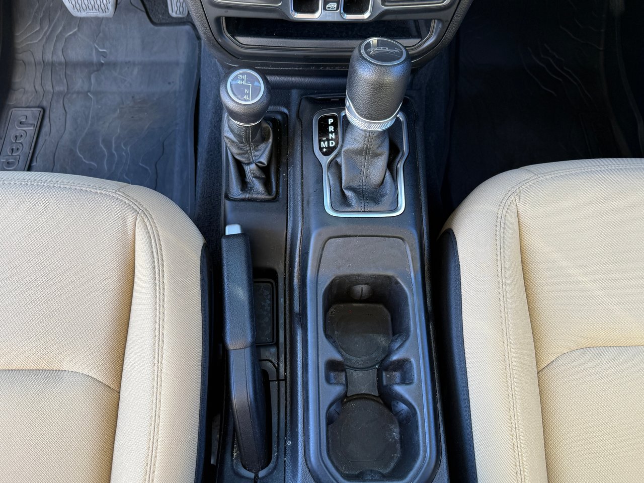 Jeep Gladiator SPORT S ALTITUDE 2023-21