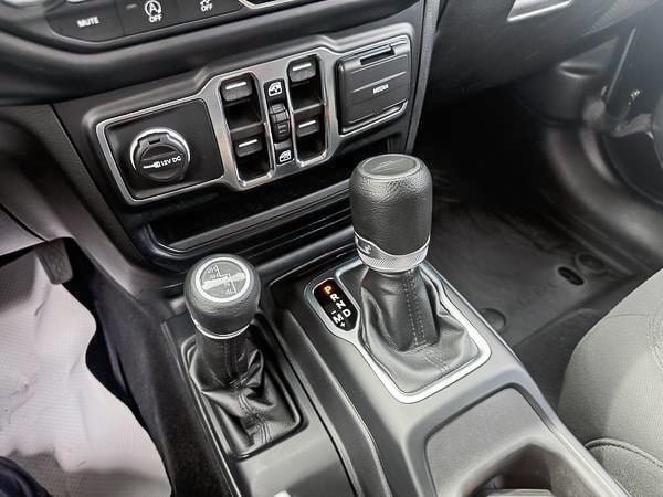 Jeep Gladiator WILLYS 2023-12