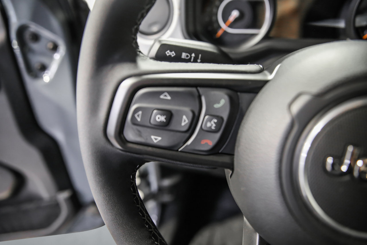 2025 Jeep Gladiator SPORT-14