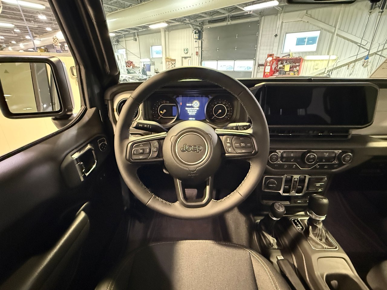 2025 Jeep Gladiator SPORT S // 4X4 // 8000$ EN MODIFICATIONS-11