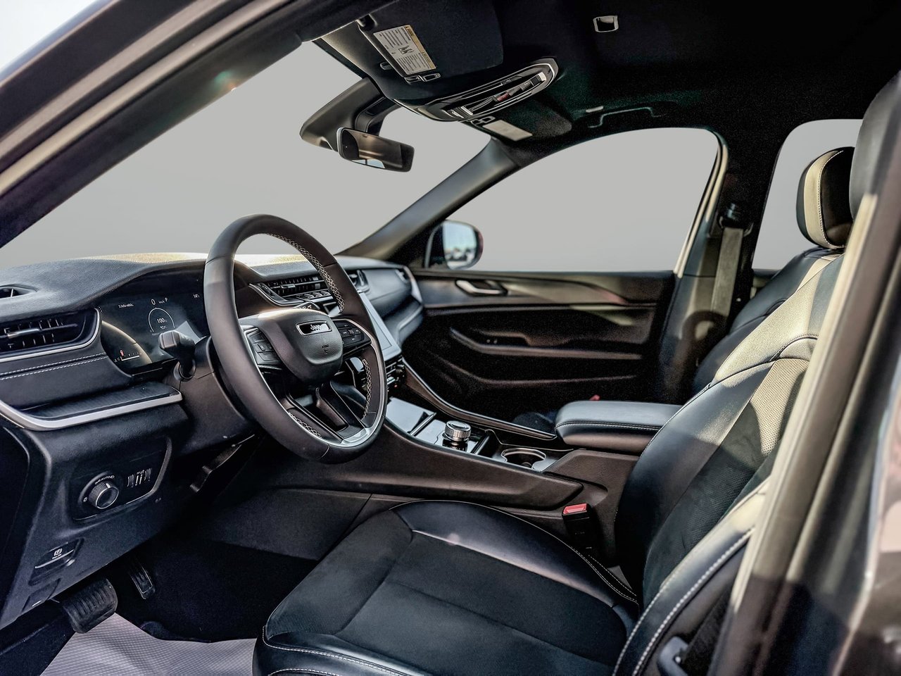 2025 Jeep Grand Cherokee L Altitude-8