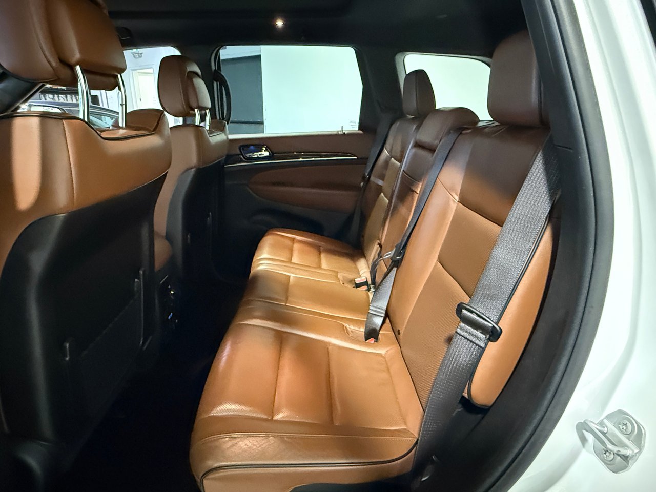 2021 Jeep Grand Cherokee OVERLAND-23