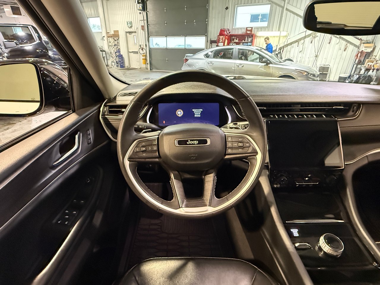 2023 Jeep Grand Cherokee Limited-15