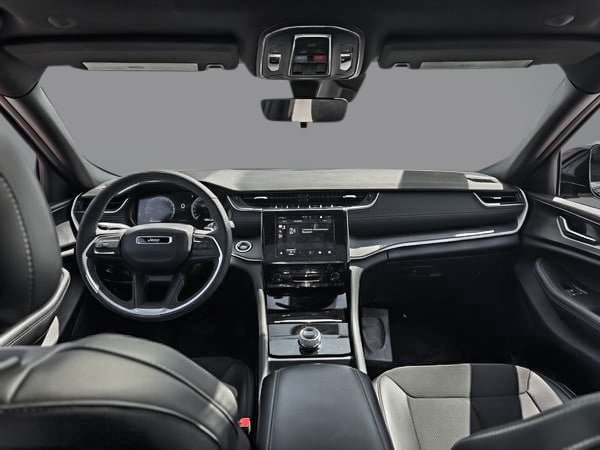 2025 Jeep Grand Cherokee Altitude-9