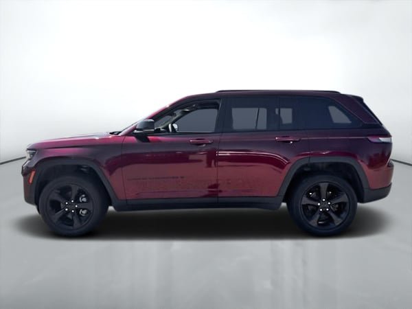 2025 Jeep Grand Cherokee Altitude-5