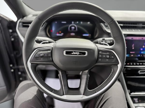 Jeep Grand Cherokee Altitude 2026-9