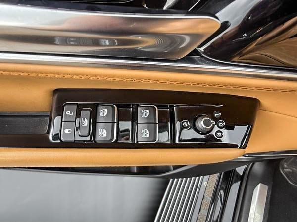 Jeep Grand Wagoneer Serie III 2022-12