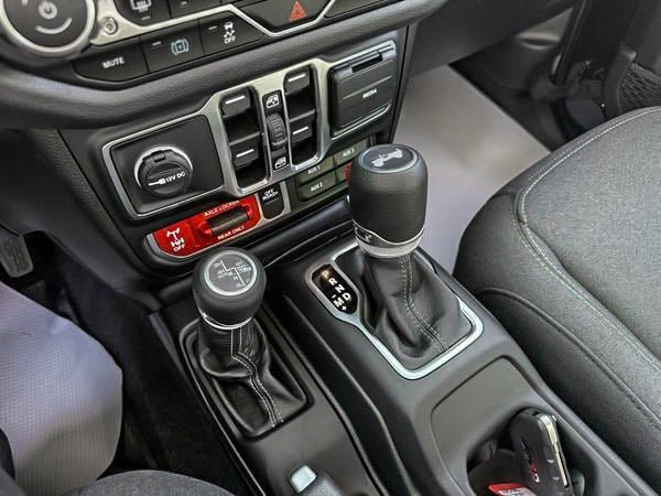 Jeep Wrangler 4xe Willys 2025-12