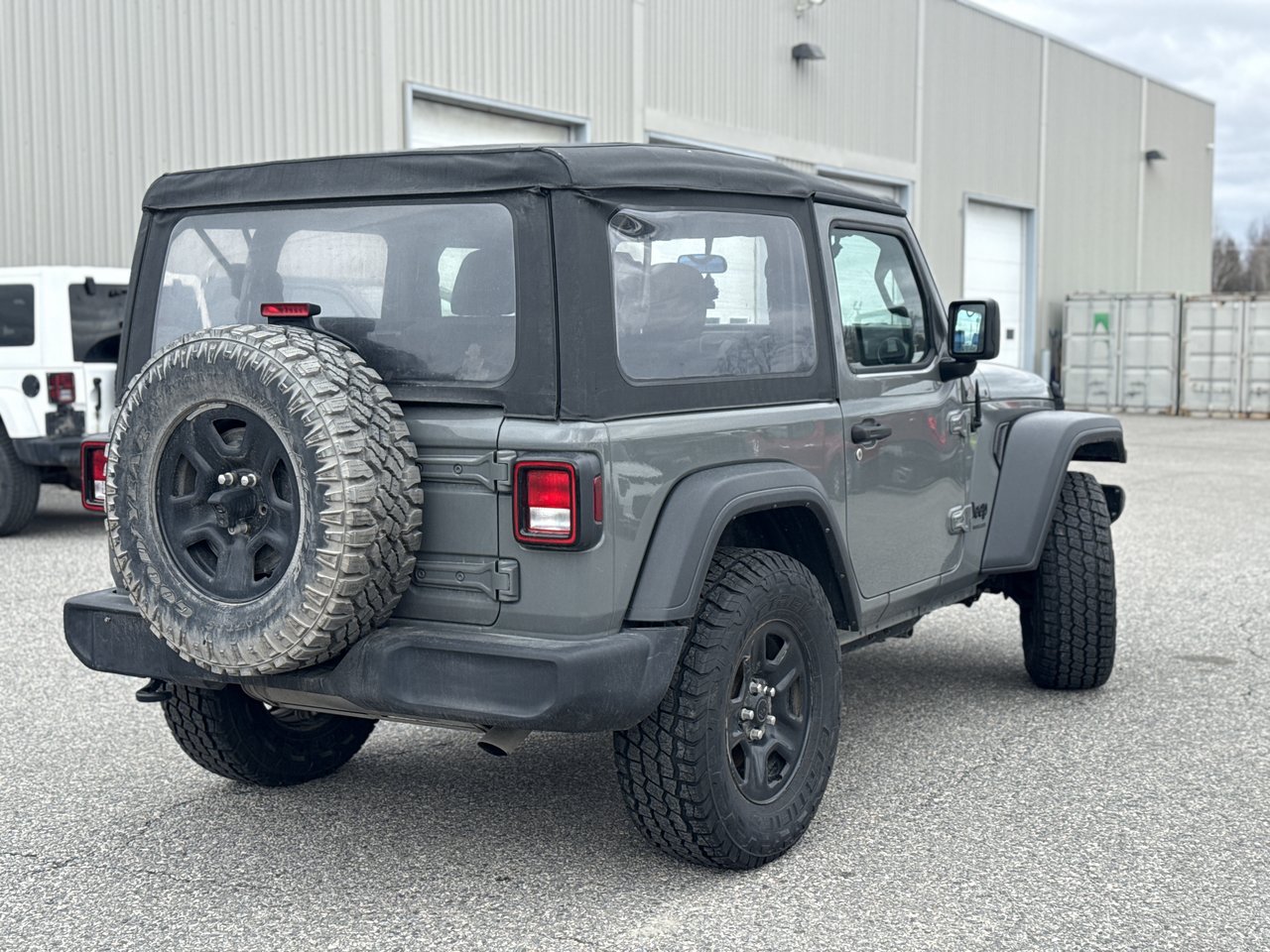Jeep Wrangler Sport 2022-2