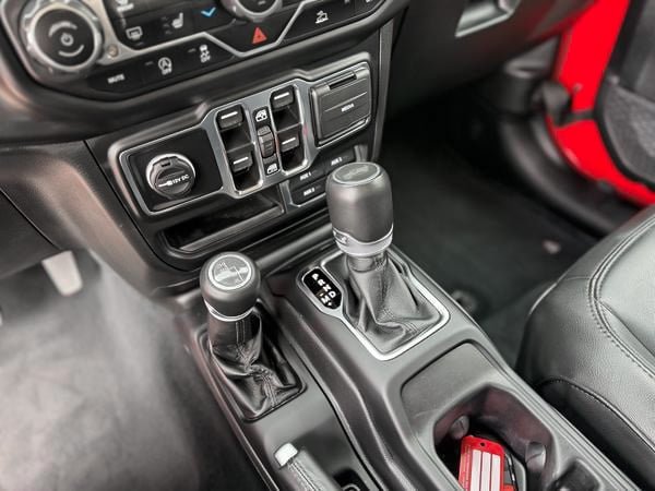 2022 Jeep Wrangler Sahara-10