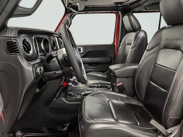 Jeep Wrangler Unlimited Sahara 2022-10