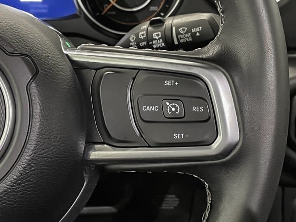 Jeep Wrangler Unlimited Sahara 2022-13