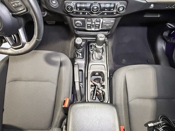 Jeep Wrangler WILLYS MODIFIÉ 2023-26