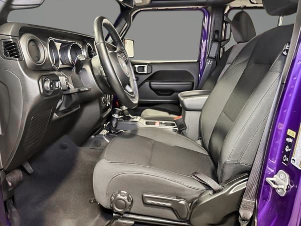Jeep Wrangler WILLYS MODIFIÉ 2023-16