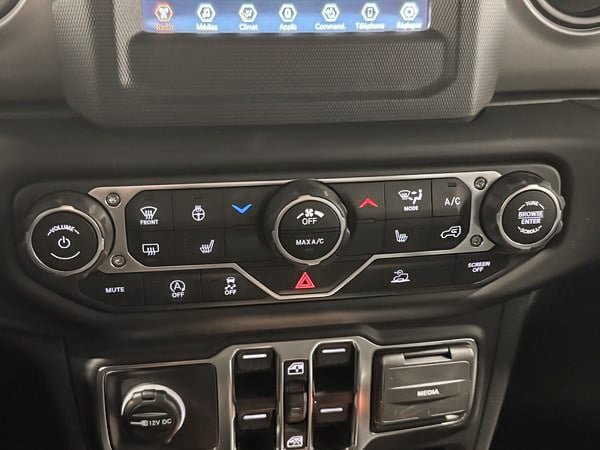 Jeep Wrangler WILLYS MODIFIÉ 2023-24