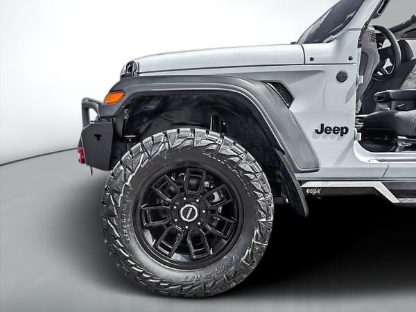 2023 Jeep Wrangler SPORT 4X4 // 9000$ DE MODIFICATION // 2 PORTES-10