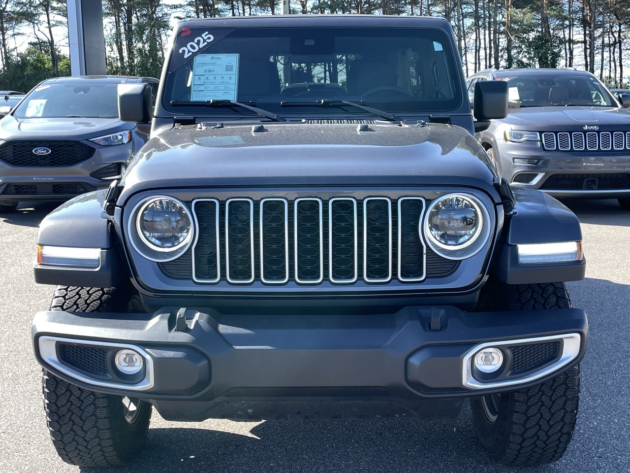 Jeep Wrangler SAHARA 2025-1
