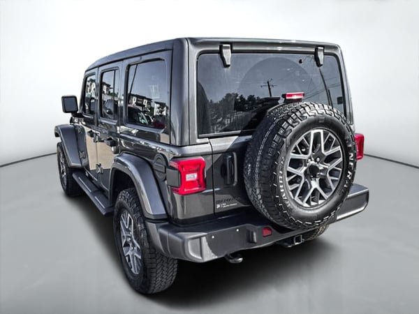 Jeep Wrangler SAHARA 2025-4