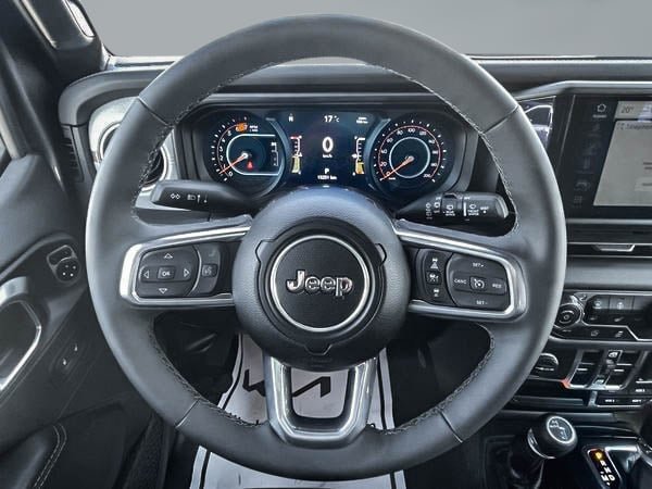 Jeep Wrangler SAHARA 2025-15