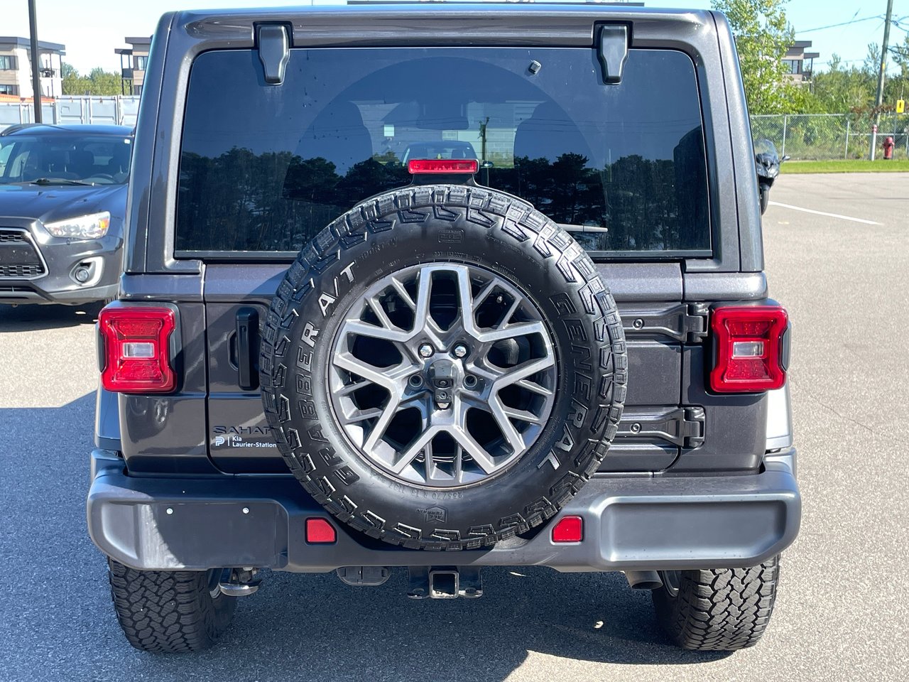 Jeep Wrangler SAHARA 2025-5