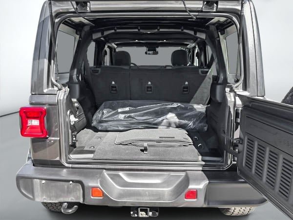 Jeep Wrangler SAHARA 2025-22