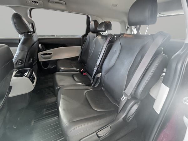 Kia Carnival EX 2022-21