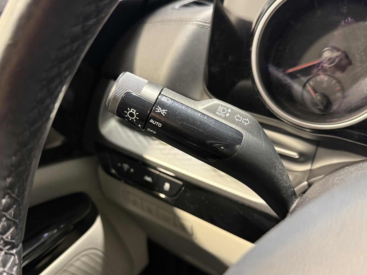 Kia Carnival LX 2022-17